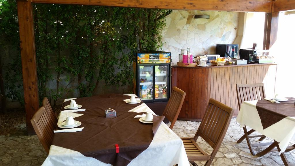 B&B Quattrostelle Cavallino di Lecce Kültér fotó